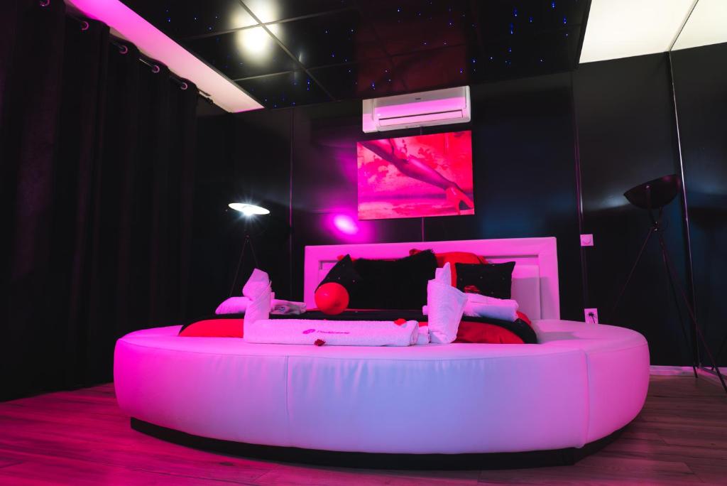 L'indécente - Love Room Studios - Longeville-lès-Saint-Avold