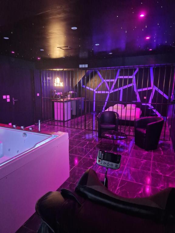 Suite Coquine avec jacuzzi YaoSpa60 - Laigneville18 de Suite Coquine avec jacuzzi YaoSpa60
