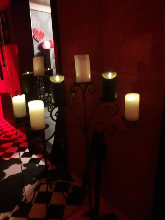 LOVE ROOM Le rouge et noir - Barr5 de LOVE ROOM Le rouge et noir
