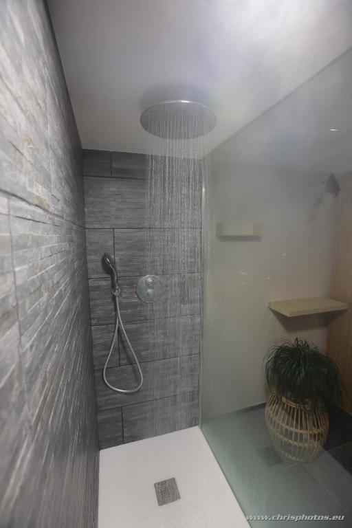 Ds Plaisir Love Room avec sauna, jacuzzi à Nancy - Nancy8 de Ds Plaisir Love Room avec sauna, jacuzzi à Nancy
