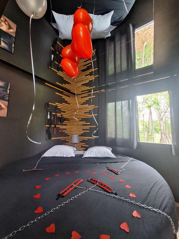 Love Room Les sens'même - Bouloupari6 de Love Room Les sens'même
