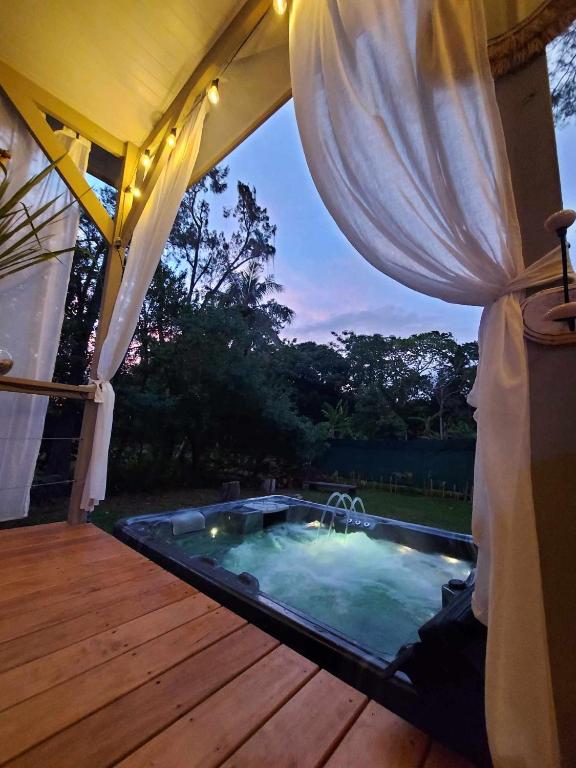 Love Room Les sens'même - Bouloupari25 de Love Room Les sens'même
