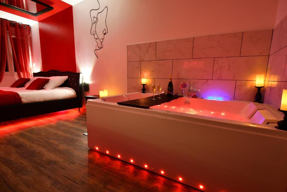 L'Arena - Love Room, Jacuzzi - La Seyne-sur-Mer6 de L'Arena - Love Room, Jacuzzi
