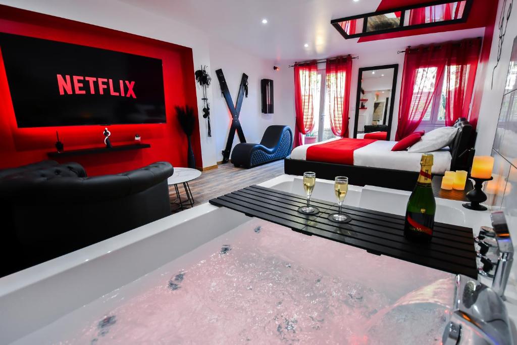 L'Arena - Love Room, Jacuzzi - La Seyne-sur-Mer