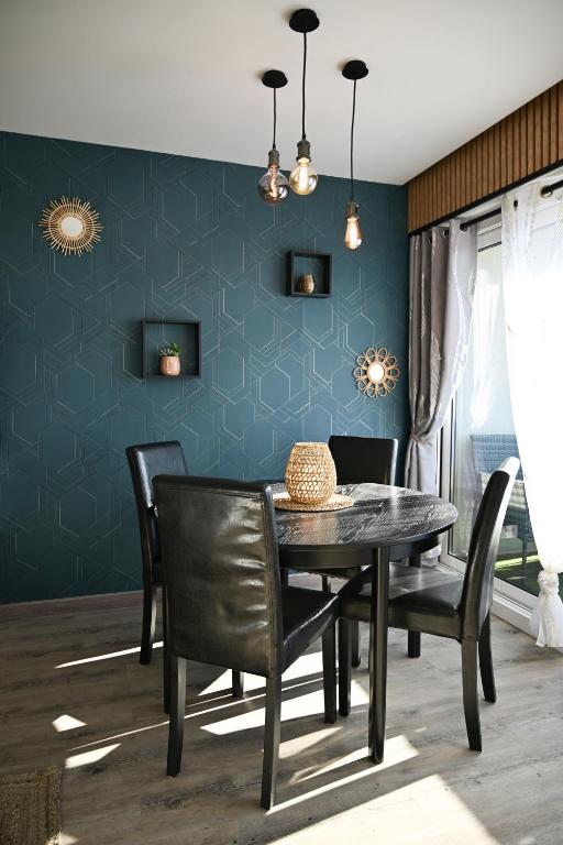 Love Room Luxe Près de la Mer - Fréjus6 de Love Room Luxe Près de la Mer
