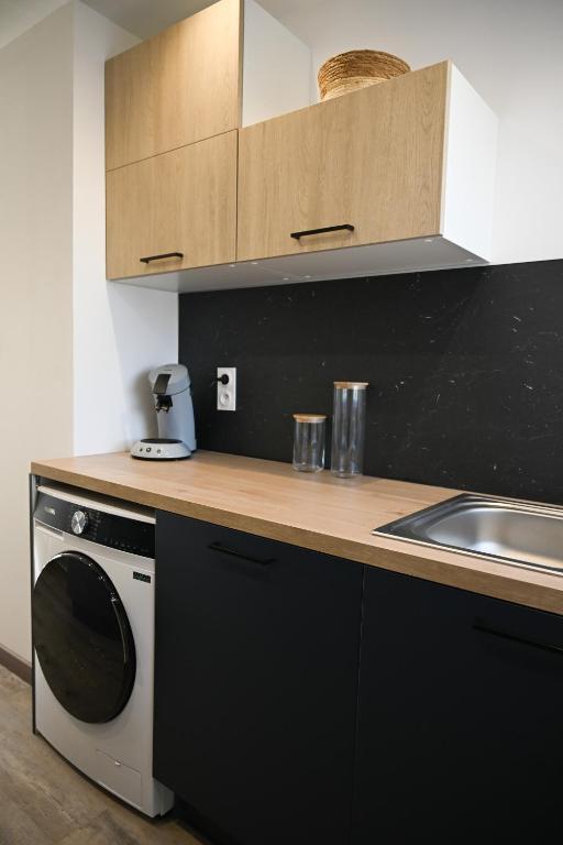 Love Room Luxe Près de la Mer - Fréjus14 de Love Room Luxe Près de la Mer
