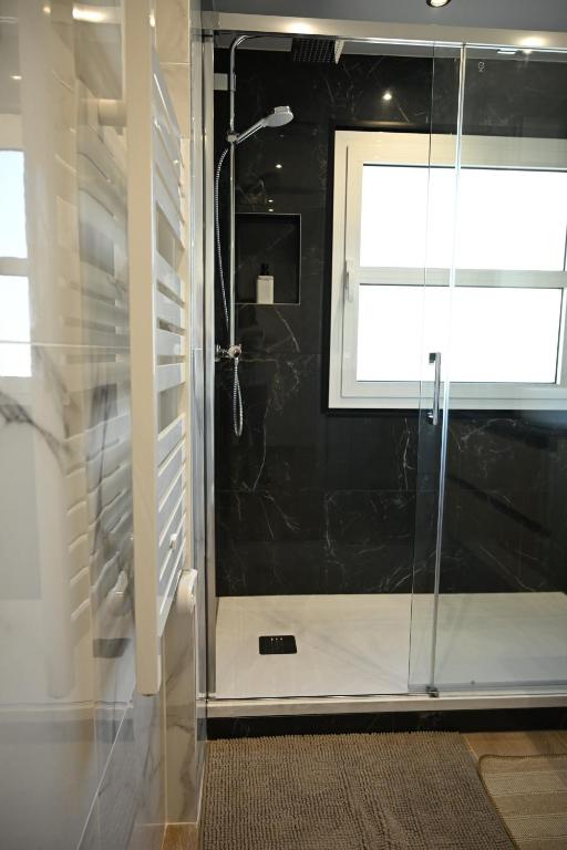 Love Room Luxe Près de la Mer - Fréjus35 de Love Room Luxe Près de la Mer
