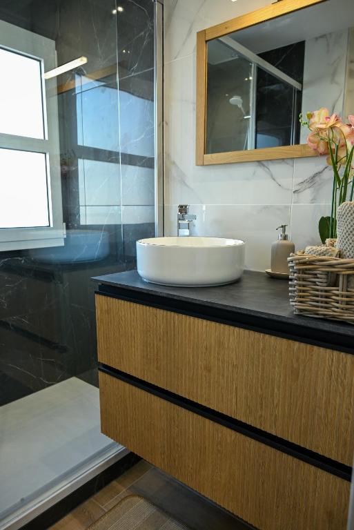 Love Room Luxe Près de la Mer - Fréjus4 de Love Room Luxe Près de la Mer
