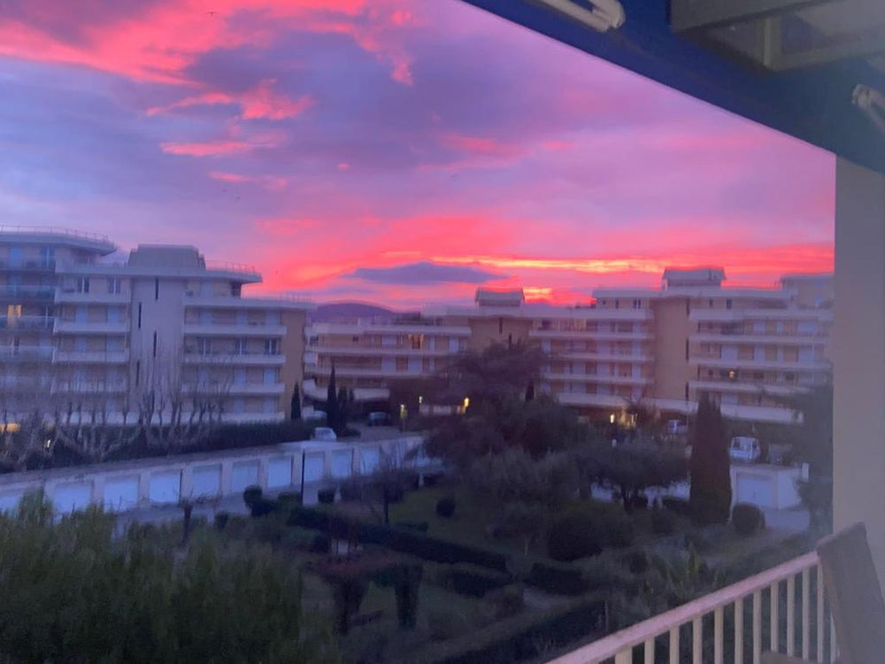 Love Room Luxe Près de la Mer - Fréjus4 de Love Room Luxe Près de la Mer
