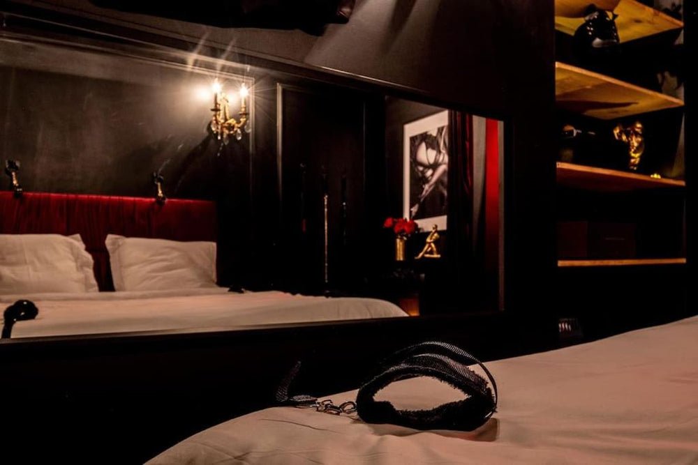 Le Boudoir Secret - Love Room avec Chambre Secrète - Le Luc13 de Le Boudoir Secret - Love Room avec Chambre Secrète
