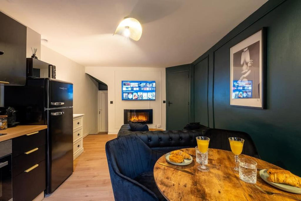 Le Boudoir Secret - Love Room avec Chambre Secrète - Le Luc12 de Le Boudoir Secret - Love Room avec Chambre Secrète
