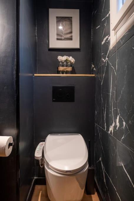 Le Boudoir Secret - Love Room avec Chambre Secrète - Le Luc6 de Le Boudoir Secret - Love Room avec Chambre Secrète
