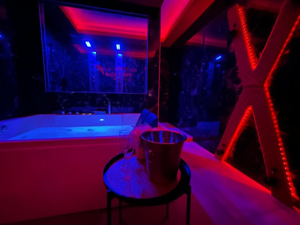 Love Room La Tour - Montmeyan6 de Love Room La Tour
