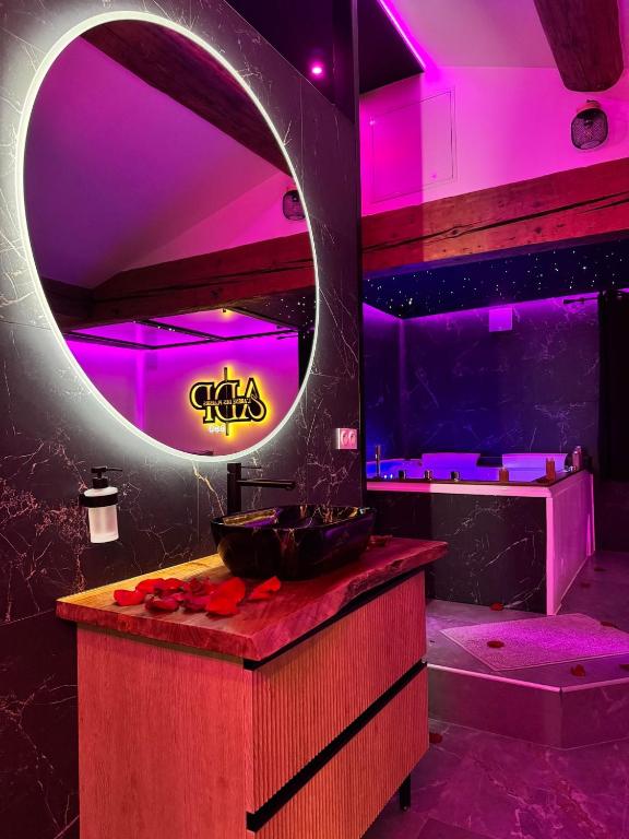 L’arène des plaisirs - love room - Nîmes12 de L’arène des plaisirs - love room
