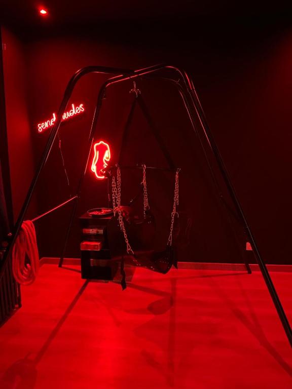 Hom & Love, Love Room BDSM - Homécourt3 de Hom & Love, Love Room BDSM
