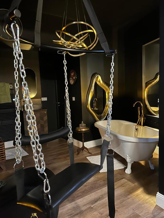 Love Room La Croix de Saint André - Saint-André-de-Cubzac9 de Love Room La Croix de Saint André
