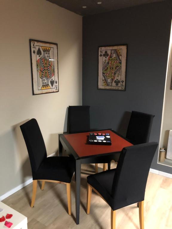 L'alcôve du 510 - Spa - chambre romantique - sauna - salle de jeux - Montauban2 de L'alcôve du 510 - Spa - chambre romantique - sauna - salle de jeux
