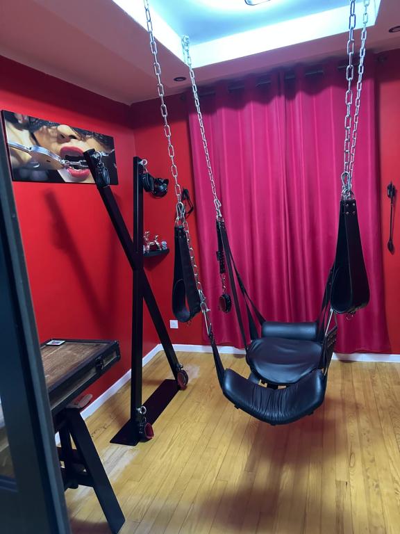 La Maison des Plaisirs Love room - Champigny-sur-Yonne46 de La Maison des Plaisirs Love room
