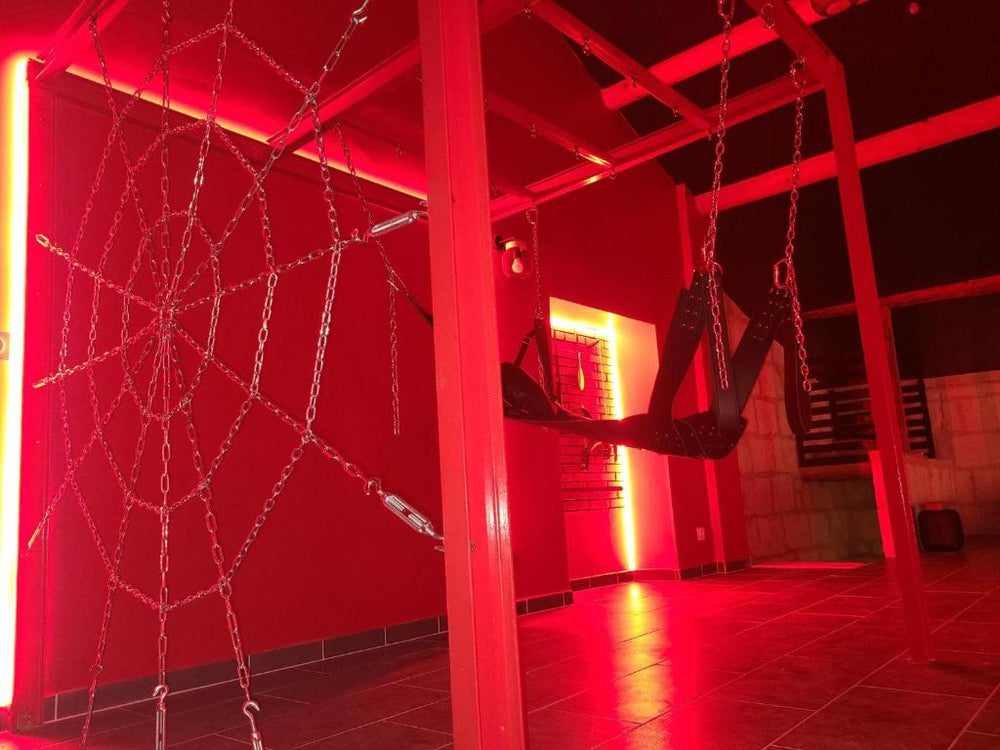 La chambre des plaisirs secrets - Manduel6 de La chambre des plaisirs secrets
