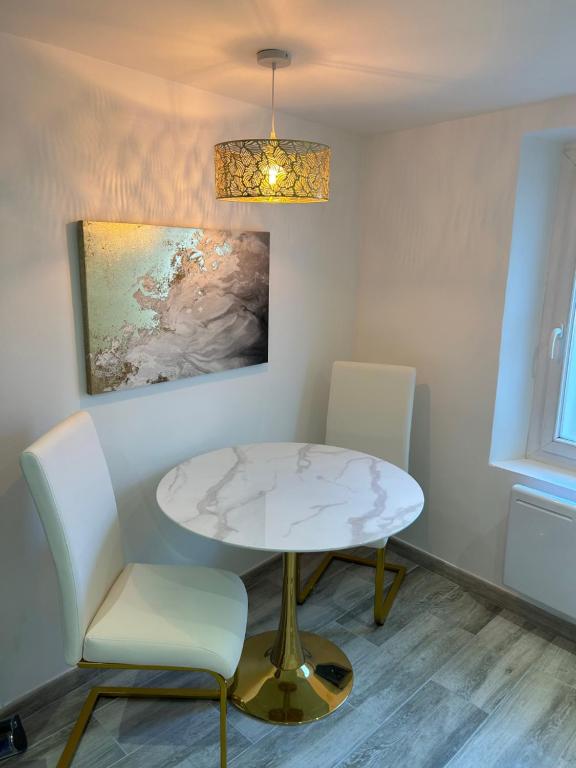 Love room La Parenthèse Carnoules - Carnoules15 de Love room La Parenthèse Carnoules
