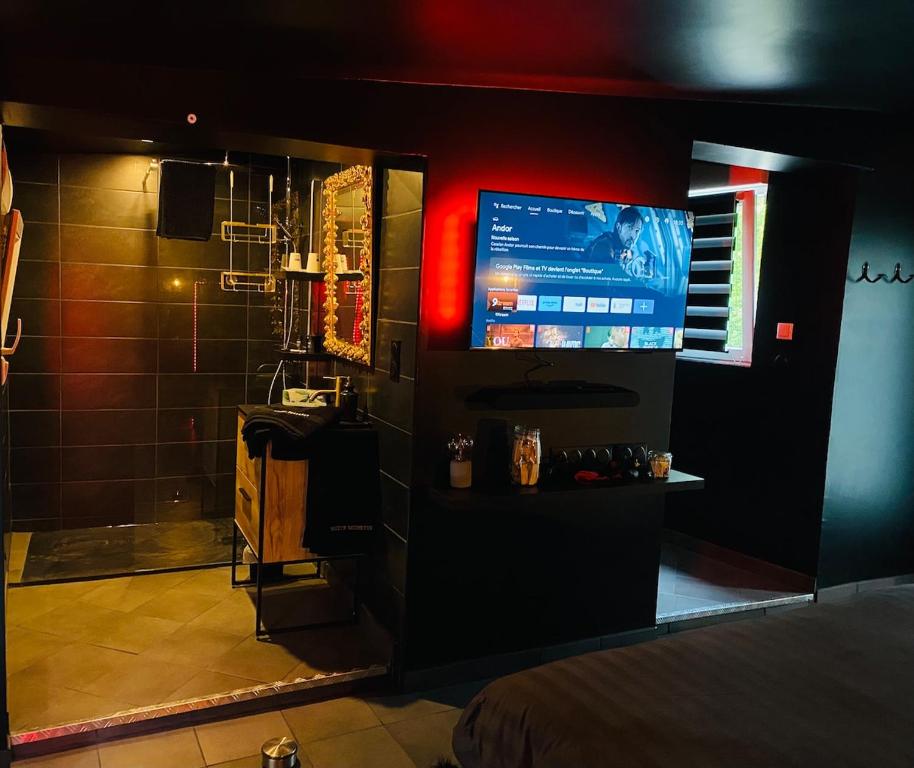 Love room Spa nuits secrètes - ÉcuiresLove room Spa nuits secrètes
