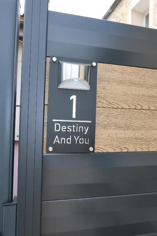 SPA PRIVATIF - LOVE ROOM LUXE - PROCHE DISNEY - Marles-en-Brie14 de SPA PRIVATIF - LOVE ROOM LUXE - PROCHE DISNEY
