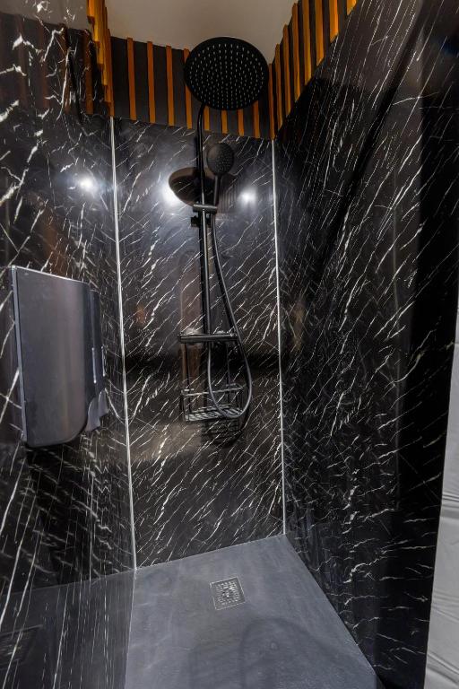 50 Nuances Nirvana - Love Room à Rouen - Rouen11 de 50 Nuances Nirvana - Love Room à Rouen
