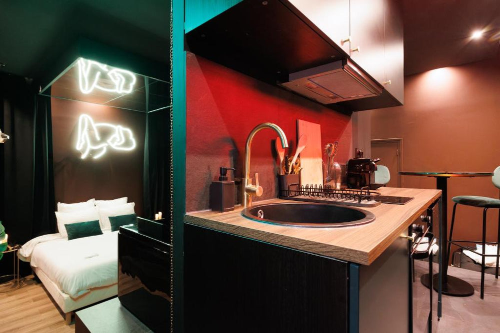 Love Room Marseille - Aphrodisia - Marseille15 de Love Room Marseille - Aphrodisia
