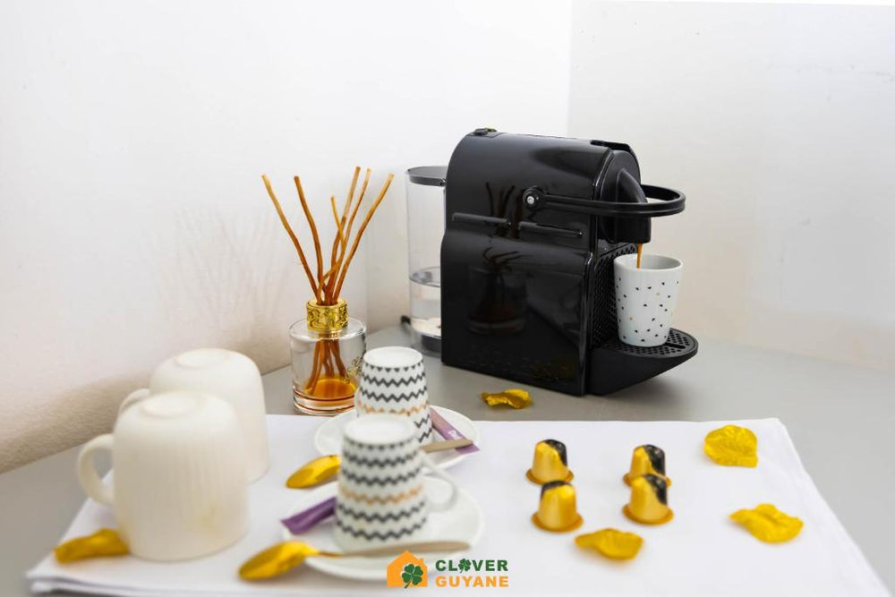 L'interdit Love Room - Miroir au plafond 2x2m - Cayenne3 de L'interdit Love Room - Miroir au plafond 2x2m
