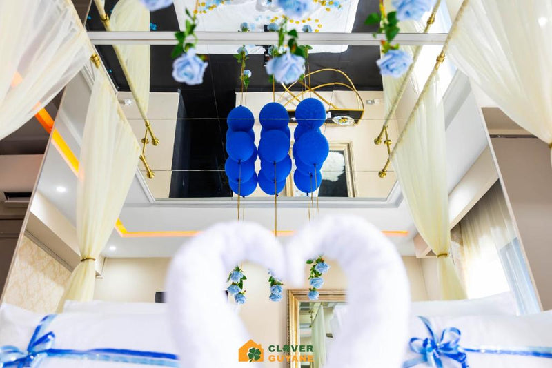 L'interdit Love Room - Miroir au plafond 2x2m - Cayenne1 de L'interdit Love Room - Miroir au plafond 2x2m
