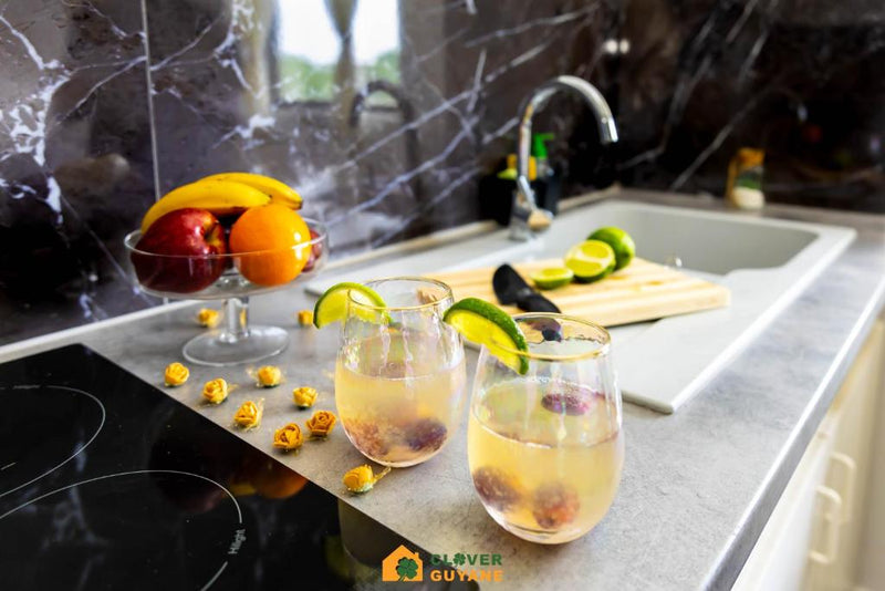 L'interdit Love Room - Miroir au plafond 2x2m - Cayenne3 de L'interdit Love Room - Miroir au plafond 2x2m
