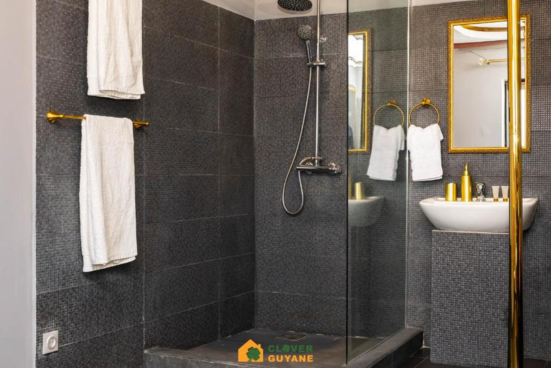 L'interdit Love Room - Miroir au plafond 2x2m - Cayenne1 de L'interdit Love Room - Miroir au plafond 2x2m
