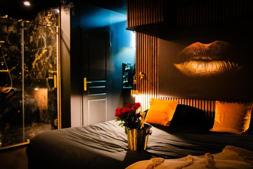 L'Aphrodite, Suite de LUXE - Love room - JACUZZI - Homécourt25 de L'Aphrodite, Suite de LUXE - Love room - JACUZZI
