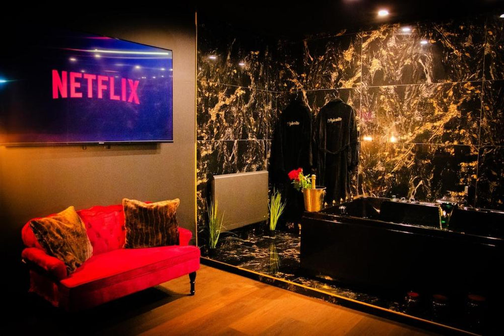 L'Aphrodite, Suite de LUXE - Love room - JACUZZI - Homécourt23 de L'Aphrodite, Suite de LUXE - Love room - JACUZZI
