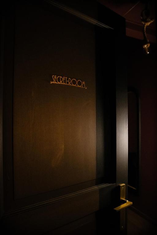 L'Aphrodite, Suite de LUXE - Love room - JACUZZI - Homécourt10 de L'Aphrodite, Suite de LUXE - Love room - JACUZZI
