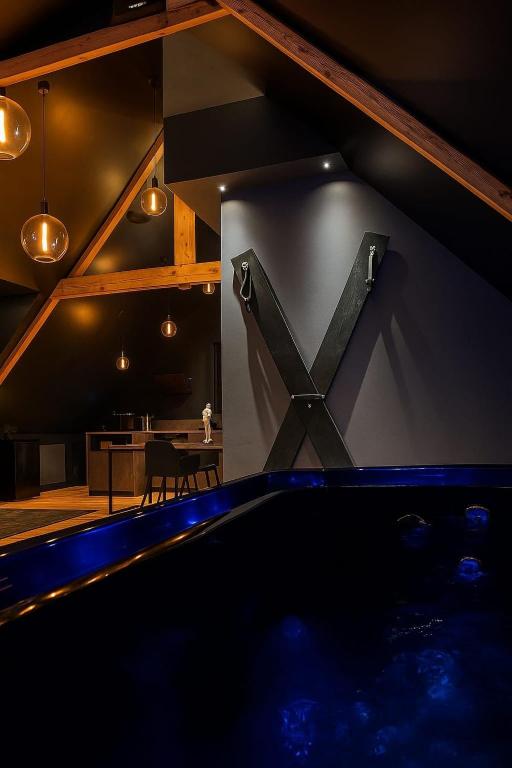 Love Room-Balnéo-Parking privé - Lorient3 de Love Room-Balnéo-Parking privé
