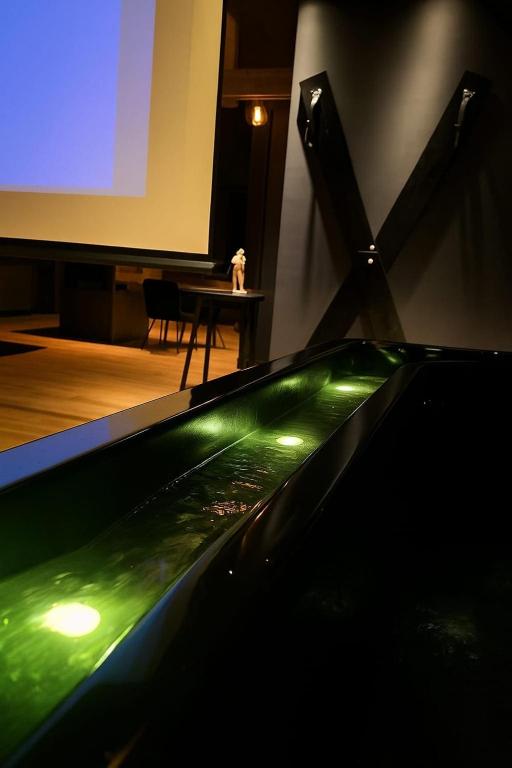 Love Room-Balnéo-Parking privé - Lorient10 de Love Room-Balnéo-Parking privé
