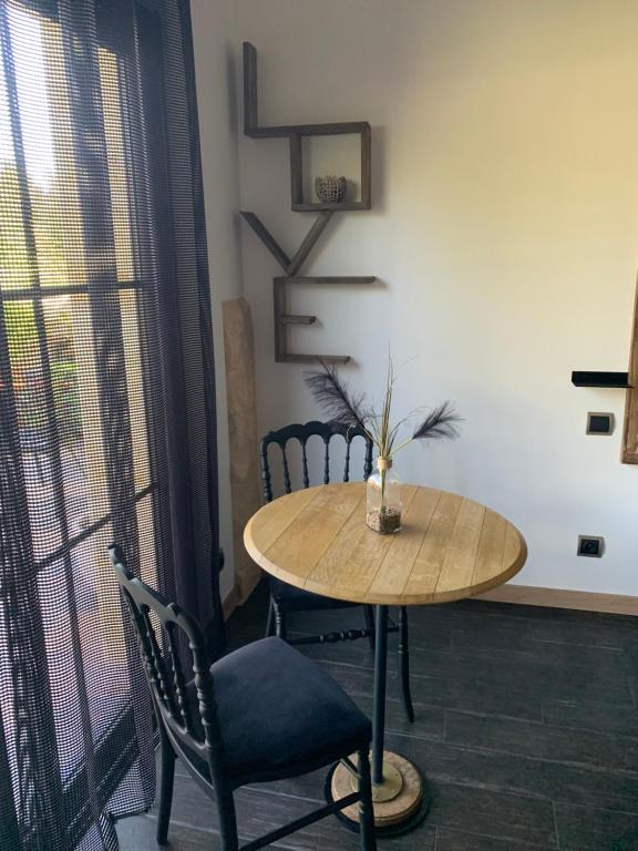 Le Lovy , Studio indépendant avec Jacuzzi - Cubnezais20 de Le Lovy , Studio indépendant avec Jacuzzi
