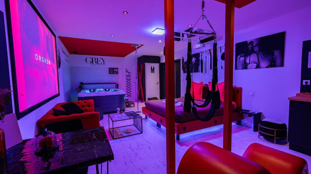 Loveroom Very Good Trip chambre avec jacuzzi privatif - Staple29 de Loveroom Very Good Trip chambre avec jacuzzi privatif
