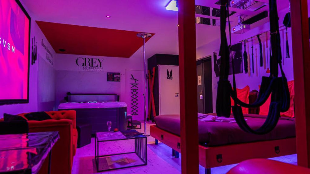 Loveroom Very Good Trip chambre avec jacuzzi privatif - Staple31 de Loveroom Very Good Trip chambre avec jacuzzi privatif
