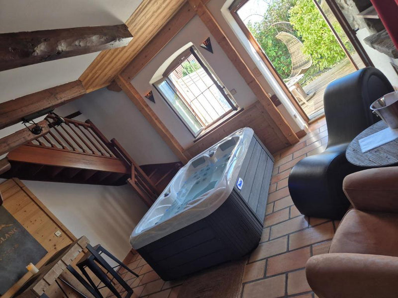 GITE Chambre SPA Privé DE L'ANCIENNE FERME - Vallières1 de GITE Chambre SPA Privé DE L'ANCIENNE FERME
