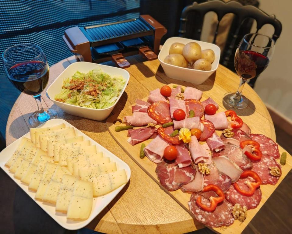 Le Lovy , Studio indépendant avec Jacuzzi - Cubnezais28 de Le Lovy , Studio indépendant avec Jacuzzi
