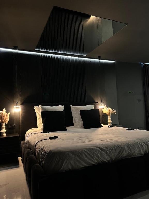 BDSM TANTRA Love Room Salon-de-Provence - Salon-de-ProvenceBDSM TANTRA Love Room Salon-de-Provence
