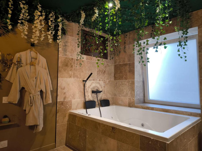 L'éxperience LOVE ROOM - LʼÉtrat1 de L'éxperience LOVE ROOM
