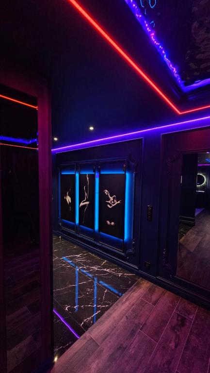 Love room - Xtase By luxuria Cannes - Cannes12 de Love room - Xtase By luxuria Cannes
