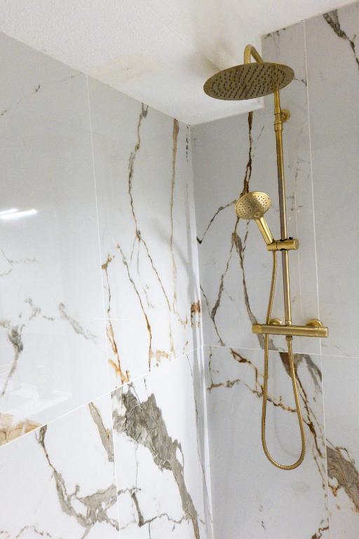 50 Nuances Zen - Love Room à Rouen - Rouen17 de 50 Nuances Zen - Love Room à Rouen
