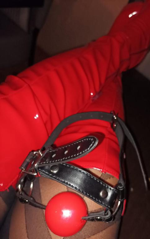 Le Donjon de la Garonne Suite BDSM - Pompignan33 de Le Donjon de la Garonne Suite BDSM
