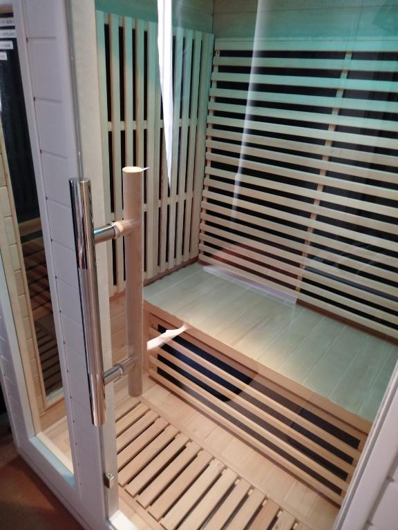 La Provocante Love Room 63 Sauna et BDSM - Aulnat12 de La Provocante Love Room 63 Sauna et BDSM
