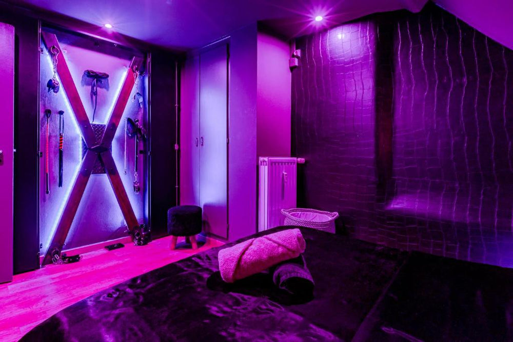 Love Room Escale du Desir - Balançoire d'amour, Croix de Saint André, Menottes et Fauteuil Tantra - love-room-alsace-67 - Niederbronn-les-Bains1 de Love Room Escale du Desir - Balançoire d'amour, Croix de Saint André, Menottes et Fauteuil Tantra - love-room-alsace-67
