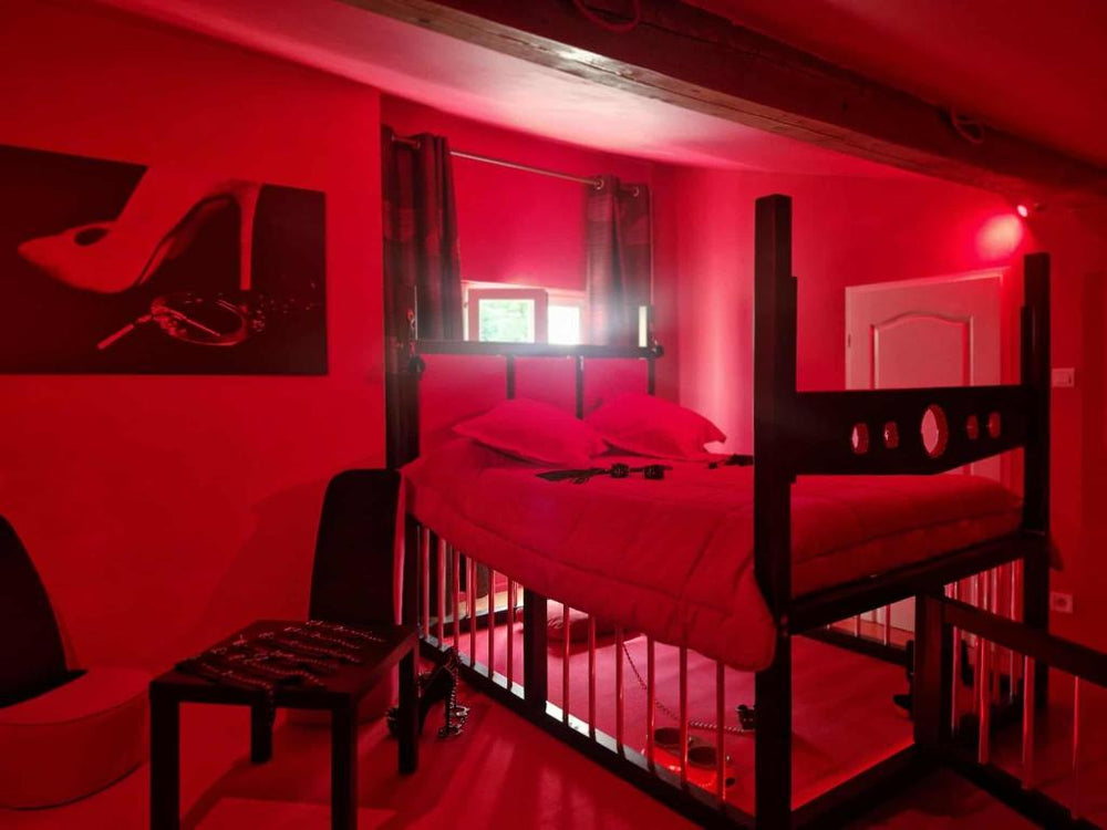 Le Donjon de la Garonne Suite BDSM - Pompignan1 de Le Donjon de la Garonne Suite BDSM
